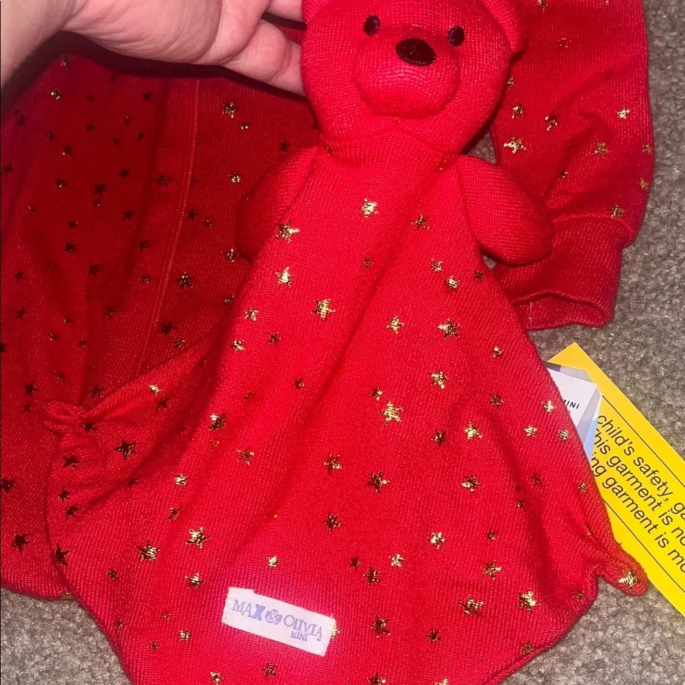 Red Starry Kids Pajamas Footed with Bear Lovey 18M NWT - Picture 2 of 5